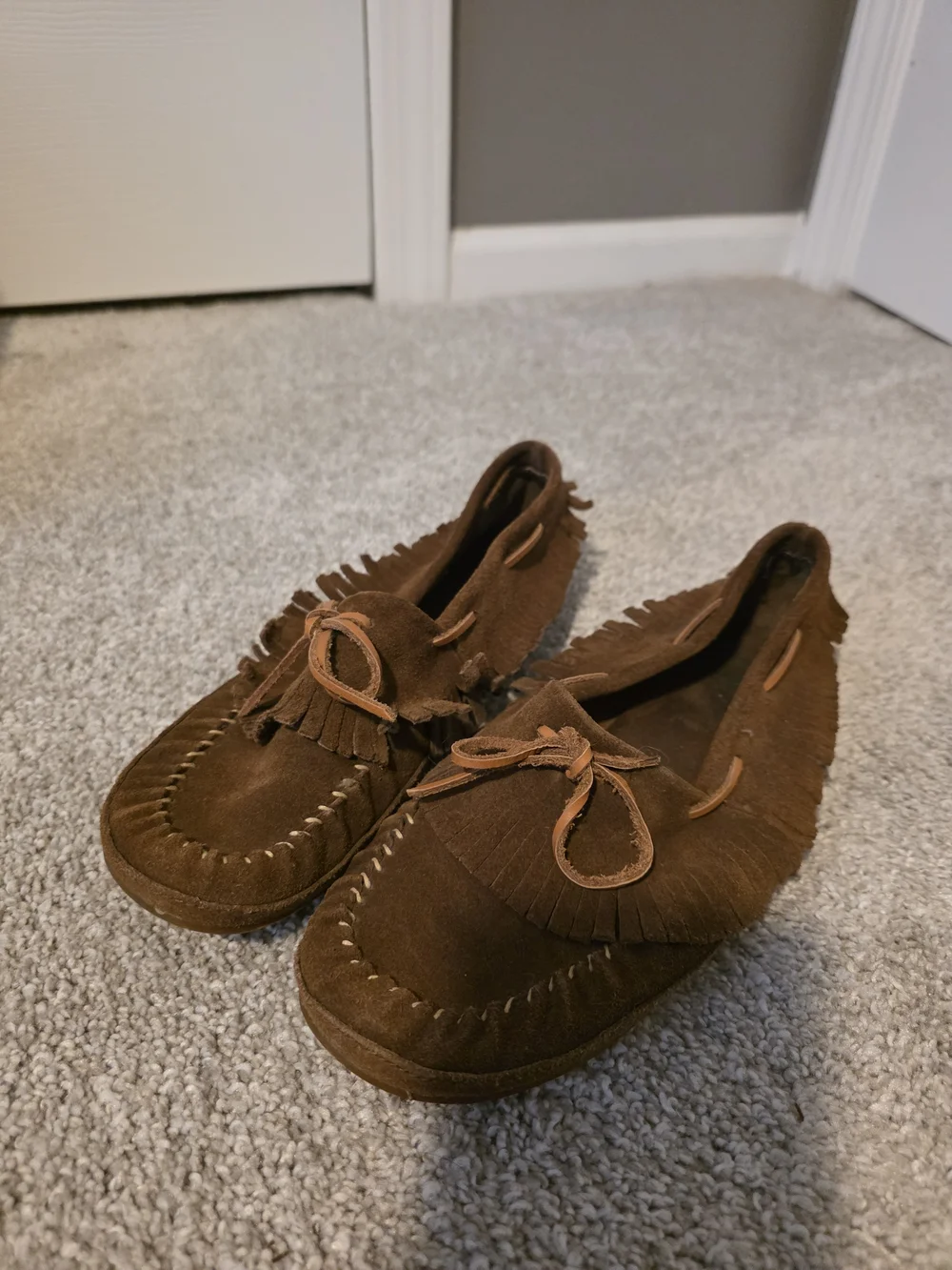 Minnetonka Brown Suede Fringe Moccasins - Picture 2 of 2